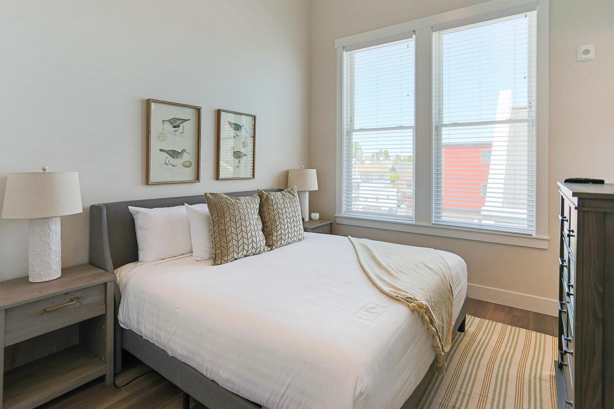 Windjammer By Seabrook Hospitality Pacific Beach Exterior photo